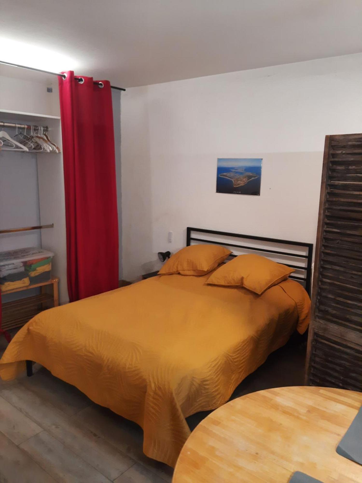 Duplex14H 1Er Etage Jardinet 1 Parking Ou Studio14B Rdc Terrasse Sans Parking ラ・ロシェル エクステリア 写真