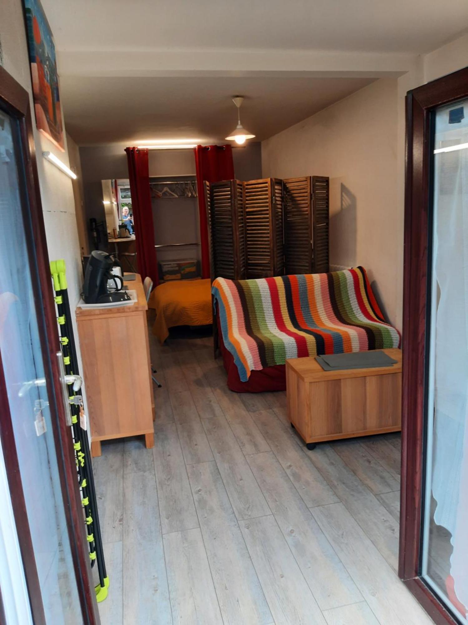 Duplex14H 1Er Etage Jardinet 1 Parking Ou Studio14B Rdc Terrasse Sans Parking ラ・ロシェル エクステリア 写真